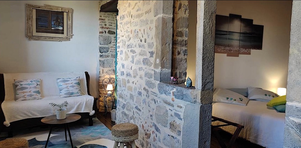 Chambre d’hôte et massage bien-être. L’Amphitryon à Oloron-Sainte-Marie, Haut Béarn