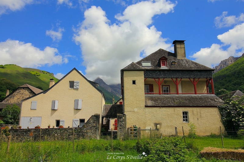 La Maison Despourrins, gîte d’étape et de séjour à Accous, en Pyrénées béarnaises.