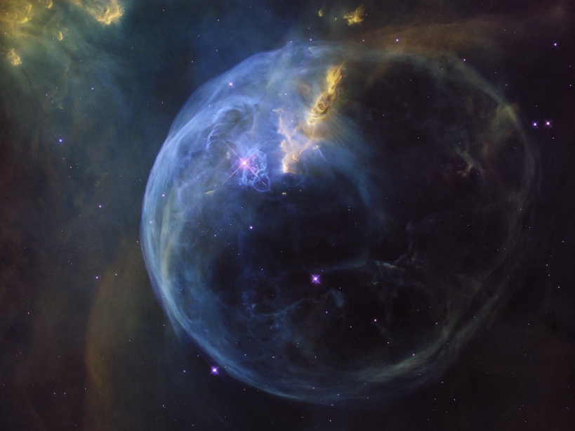 Le télescope Hubble photographie la Nébuleuse de la Bulle, dans la constellation de Cassiopée.